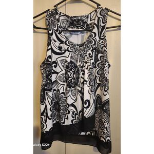 F41 Keren Hart sleeveless flowy blouse